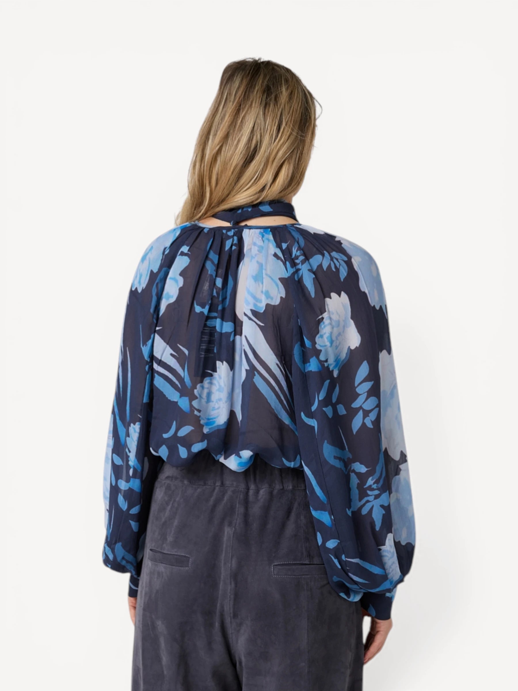 Tiara Floral Top - Viento Floral