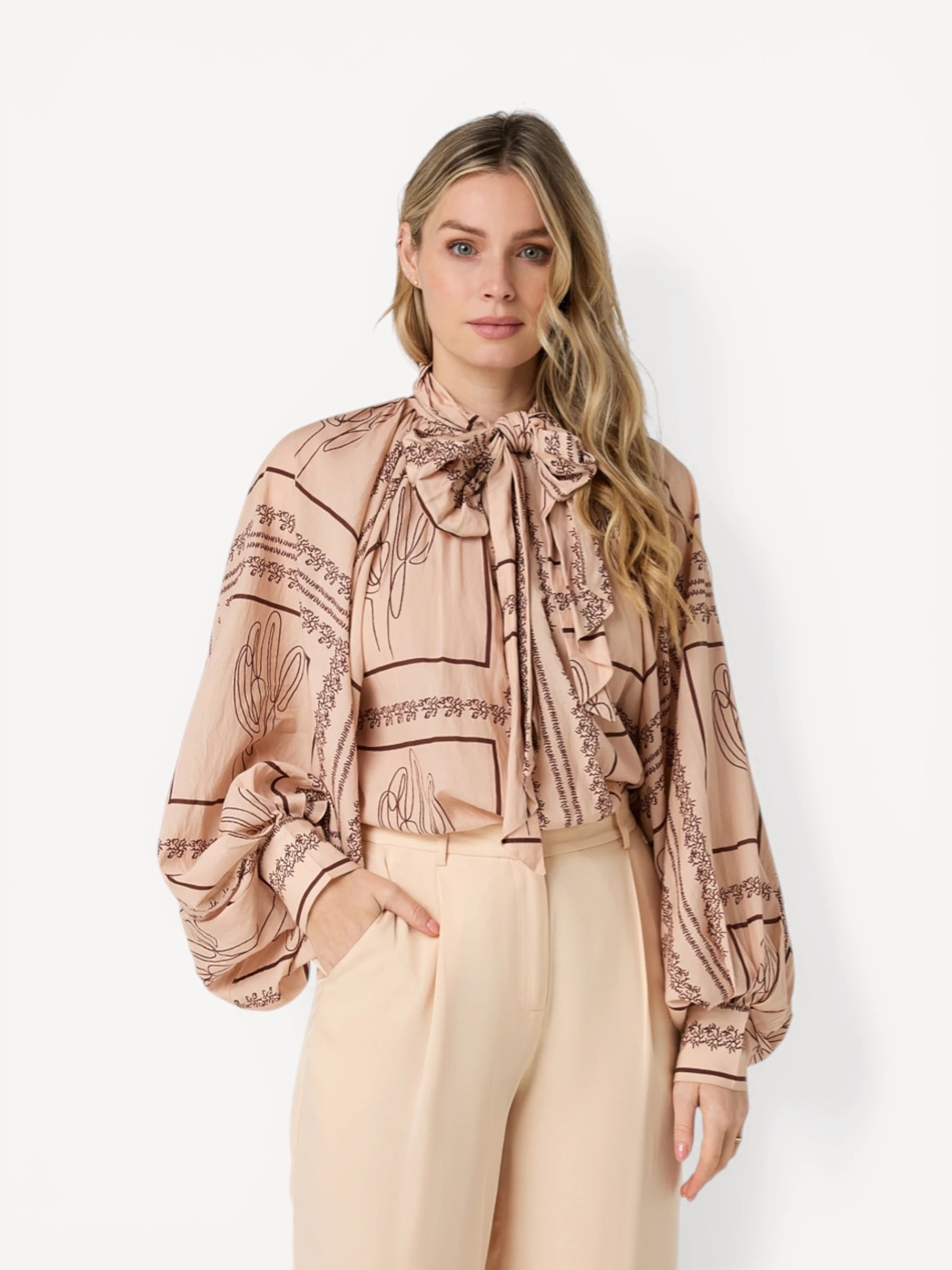 Tiara Desert Top - Desert Ventana