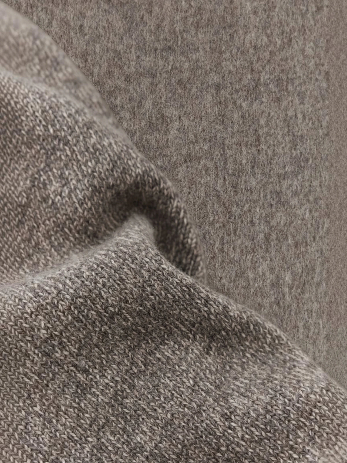 Hybrid Alieo in Cashmere Loro Piana 16311265 - beige