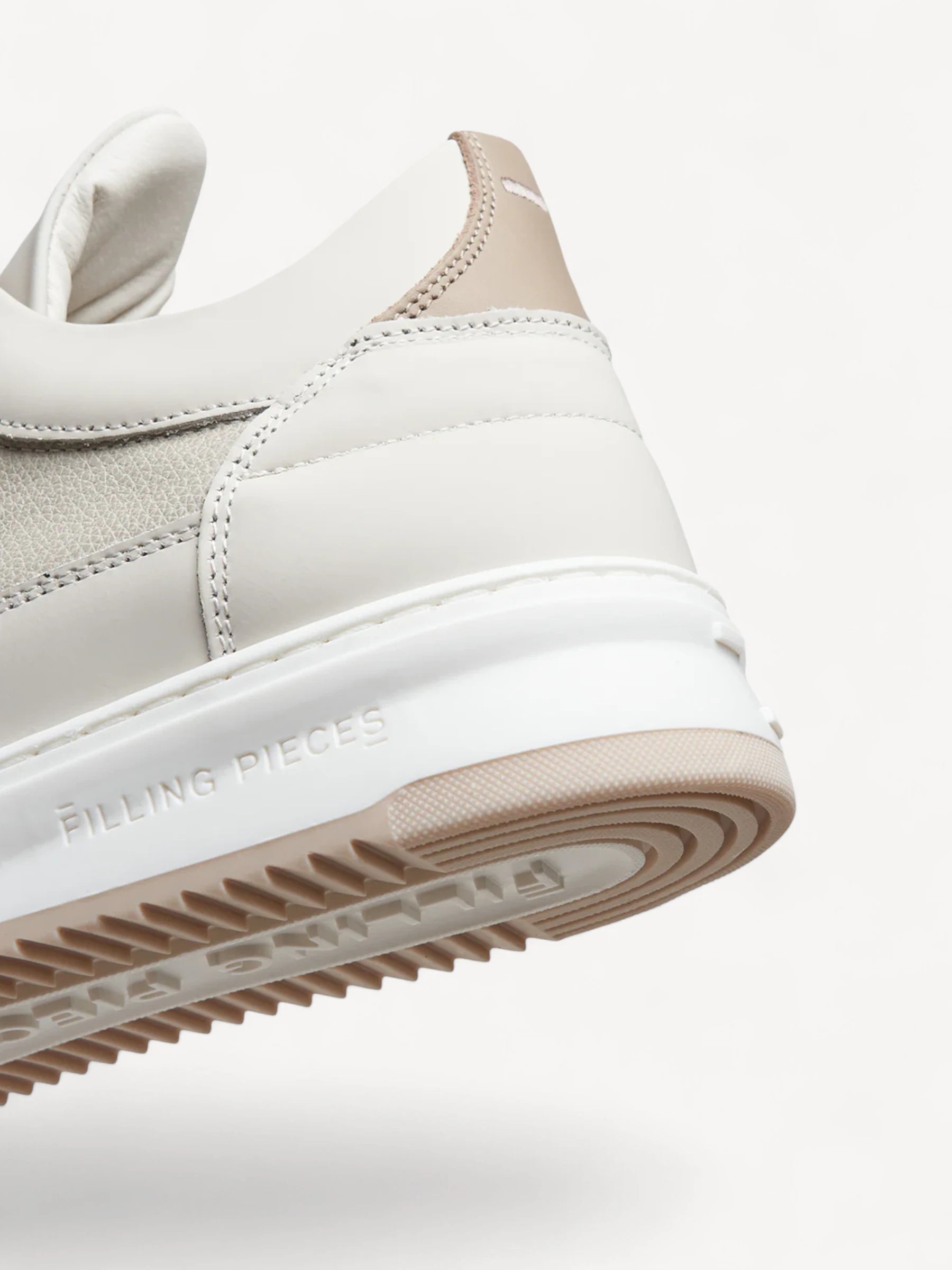 Low Top Tech Crumbs - Off White