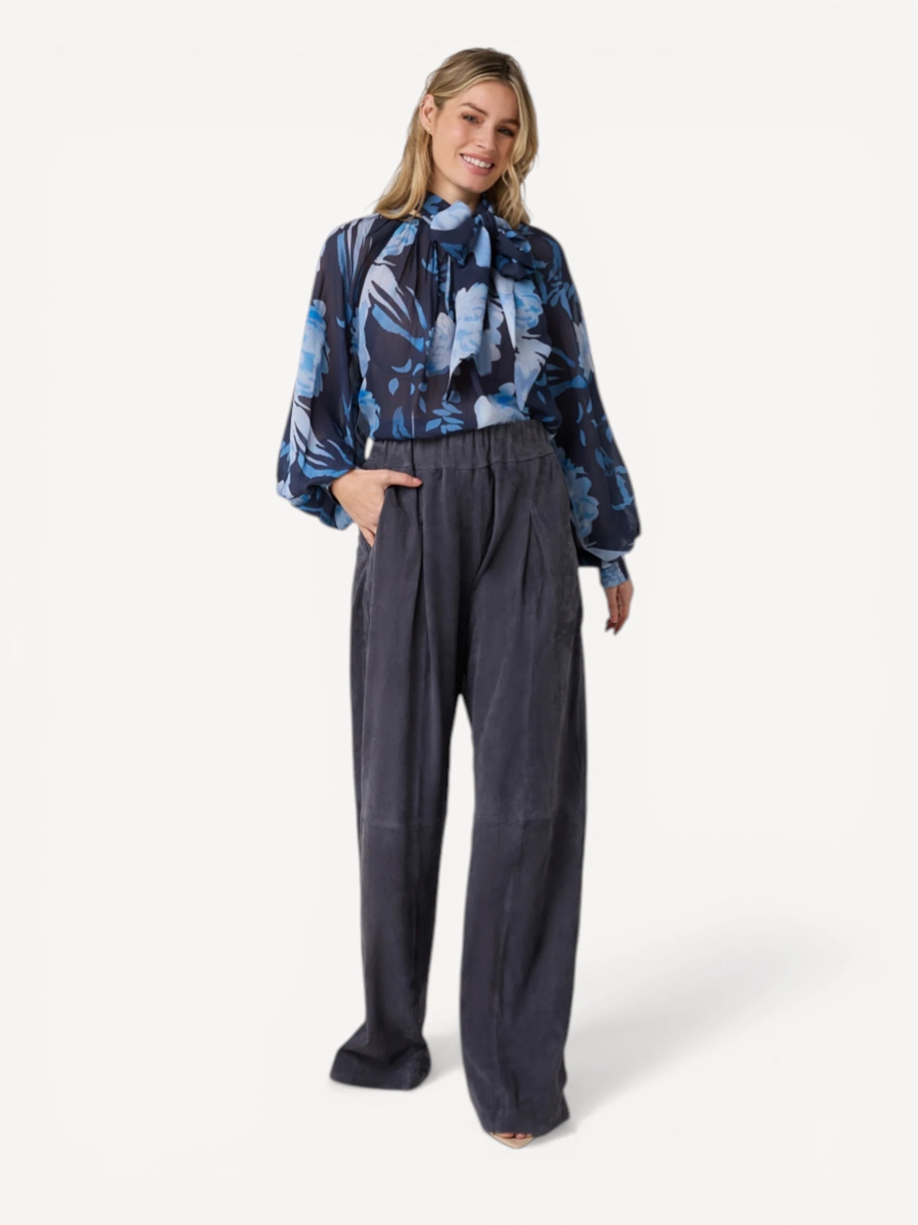Tiara Floral Top - Viento Floral