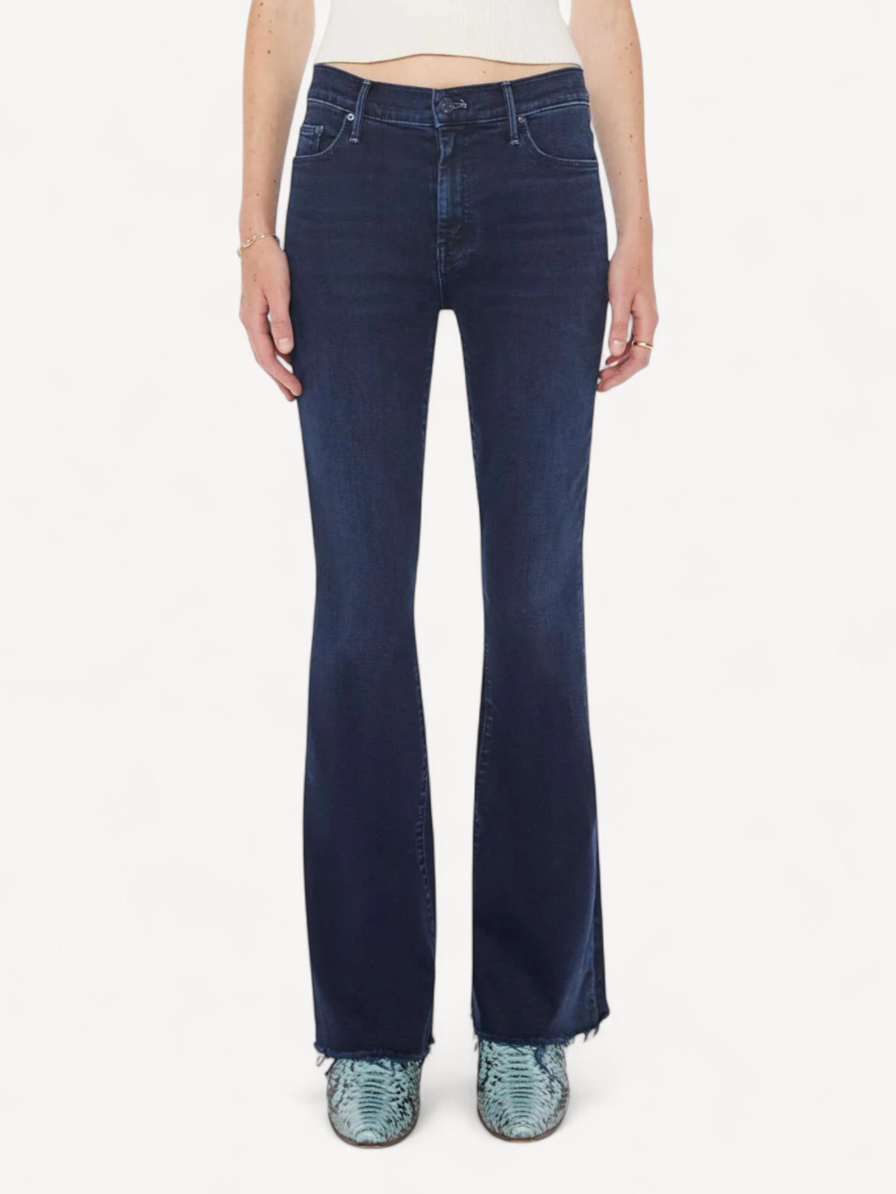 The Weekender Fray Jeans - Chip on my Shoulder