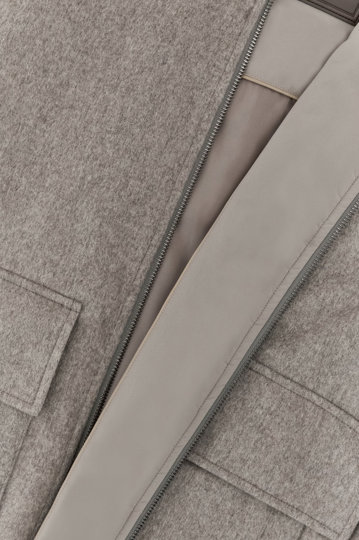 Hybrid Alieo in Cashmere Loro Piana 16311265 - beige