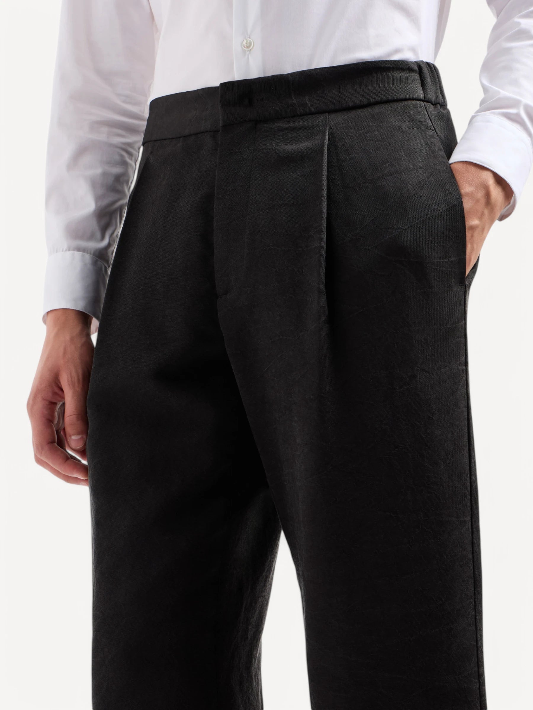 Washed Silk Single-Dart Trousers - Black