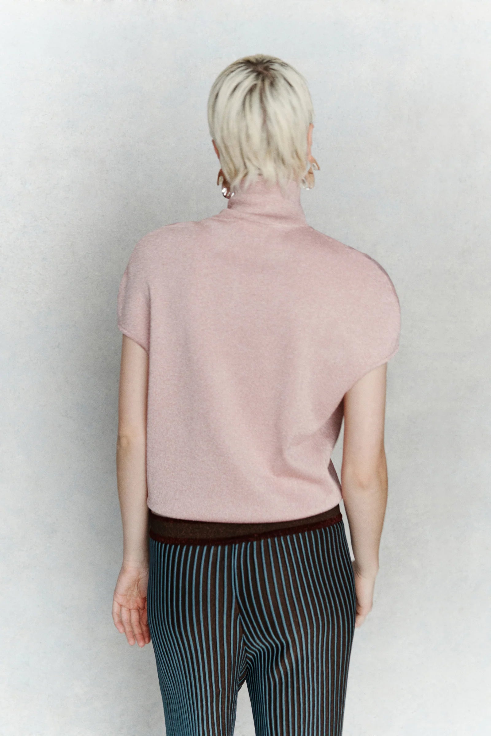 Circus Hotel Sweater - W5H H5WA06 F070