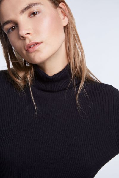 SET Soft Roll Neck Sweater - Zwart